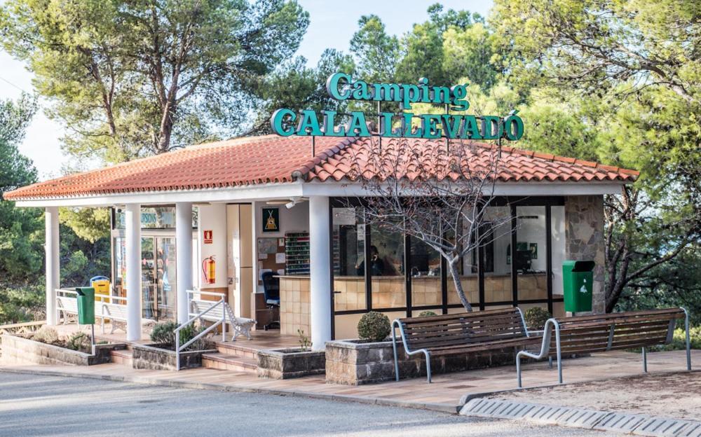 ホテルCamping Sunissim Cala Llevado 4 By Locatour トッサ・デ・マール エクステリア 写真